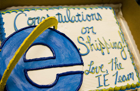 Internet Explorer cake